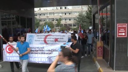 Marmara Üniversitesi'nde "Referandum" Protestosu