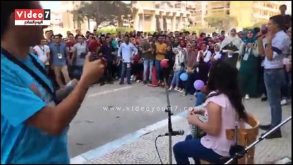 طلاب كلية هندسة بورسعيد يستقبلون العام الدراسي بالطبلة البلدي