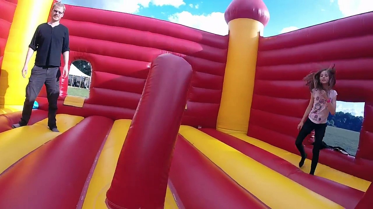 Massive Disney The Incredibles Inflatable Bouncy Castle - The Incredibles