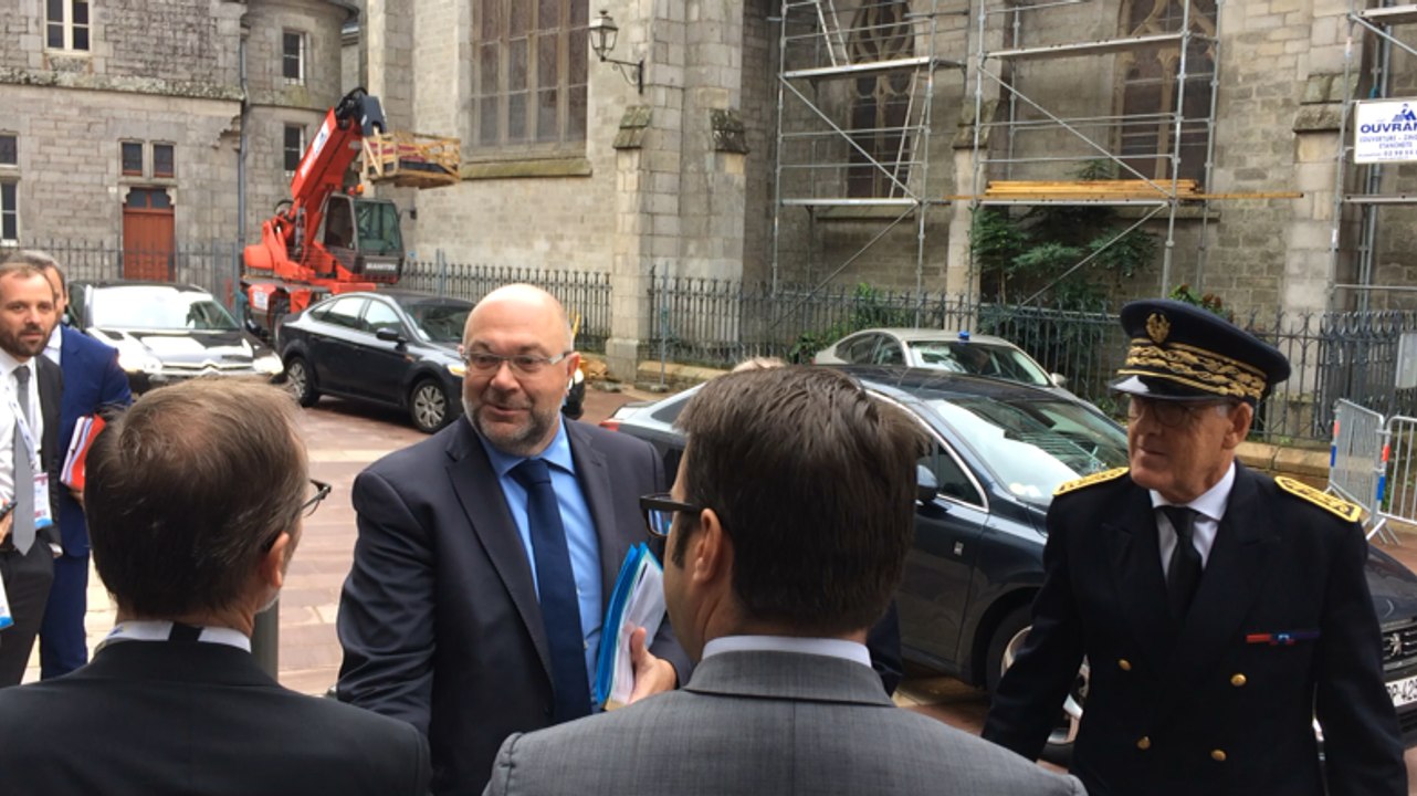 Stéphane Travert, ministre de l'Agriculture et...
