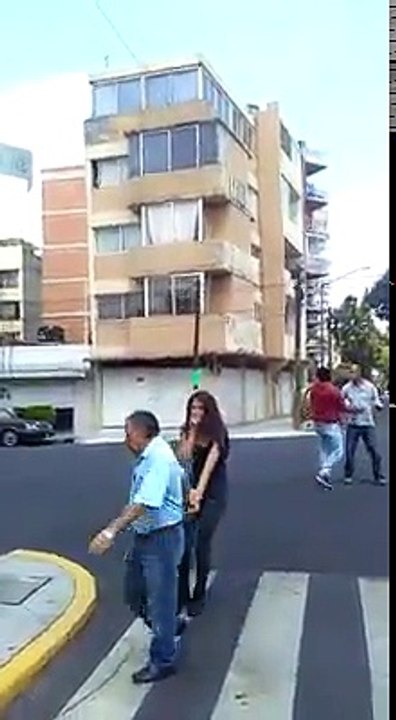Mexico Zalzala ke waqt kya howa video may dakya