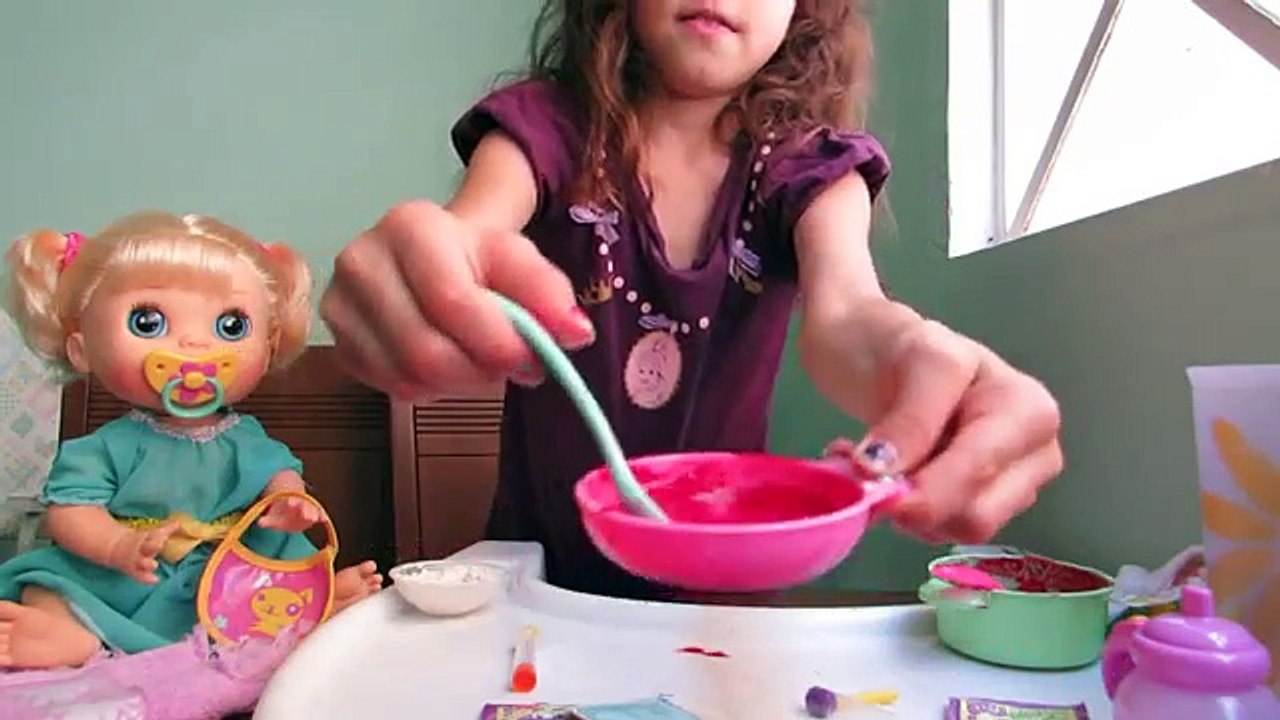 Un et un à un un à vivant bébé maison maison comment faire des aliments pour bébés dans la poupée sans abîmer
