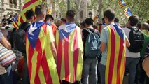 Referéndum catalán en jaque, separatistas relanzan protestas