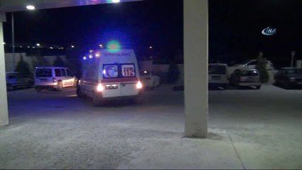 Otoyolda Geri Geri Gelirken Tır Çarptı: 1 Ölü, 4 Yaralı