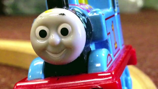 The Polar Express Lionel G Gauge Scale Battery Train - Under the Christmas Tree Toy Electric Review