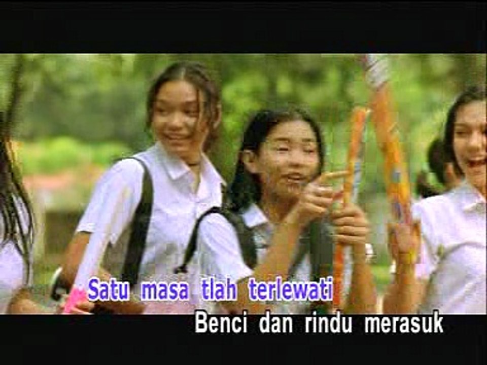 ADA APA DENGAN CINTA#MELLY GOESLOW#INDONESIA#LEFT