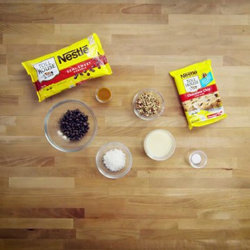 Coconut Caramel Pecan Cookie Bars