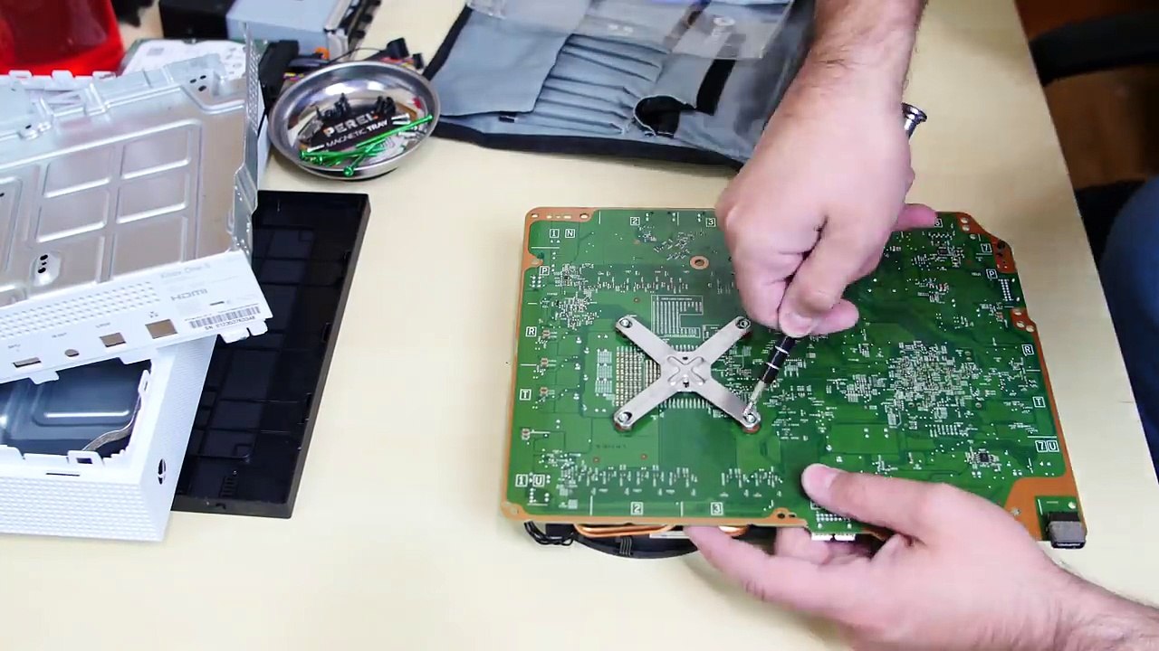 Water Cooled Xbox One S The Build Part 1 video Dailymotion