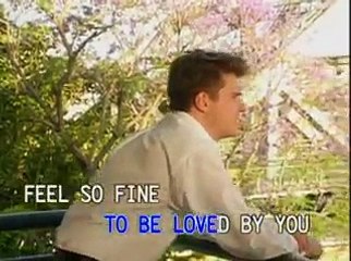 03 HOW SWEET IT IS TO BE LOVED BY YOU - James Taylor