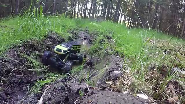 ROCK CRAWLER RC Car 1:18 CONQUEROR 4x4 trial