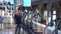 Intelligent Technology Smart Farming Goat Automatic Cow Milking Machine, Feeding, Cleaning