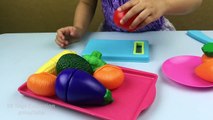 Fun Playing with Plastic Fruit and Vegetables Cutting Toy Playset Pretend Play