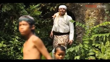 Wali 9 Sunan Giri (Raden Paku) mengubah tanah menjadi emas