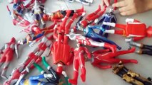 Toys for kids. : Lets play ultraman. ウルトラマン