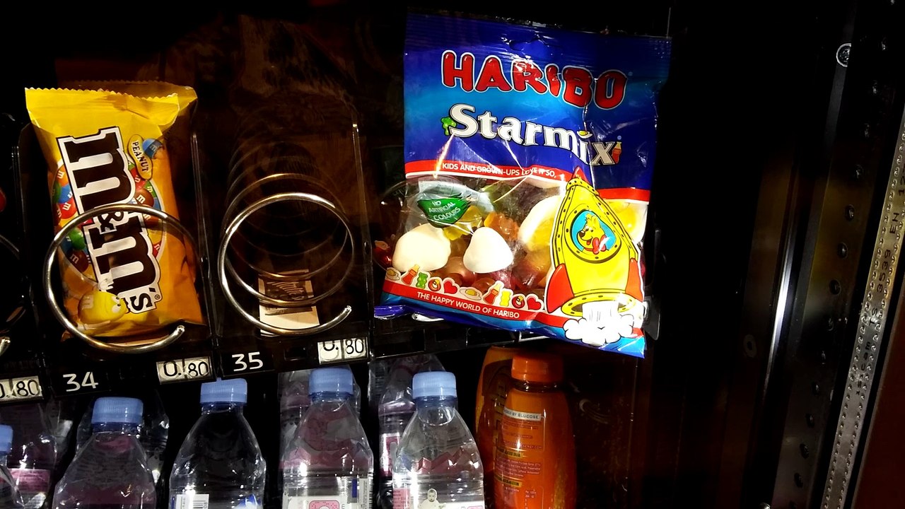 Locked out of my car and a vending machine eats my Haribos
