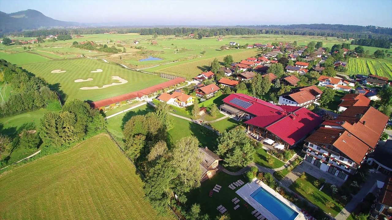 Flim: Golf und Chiemsee - 4 Sterne Golf Resort Achental mit Golfplatz