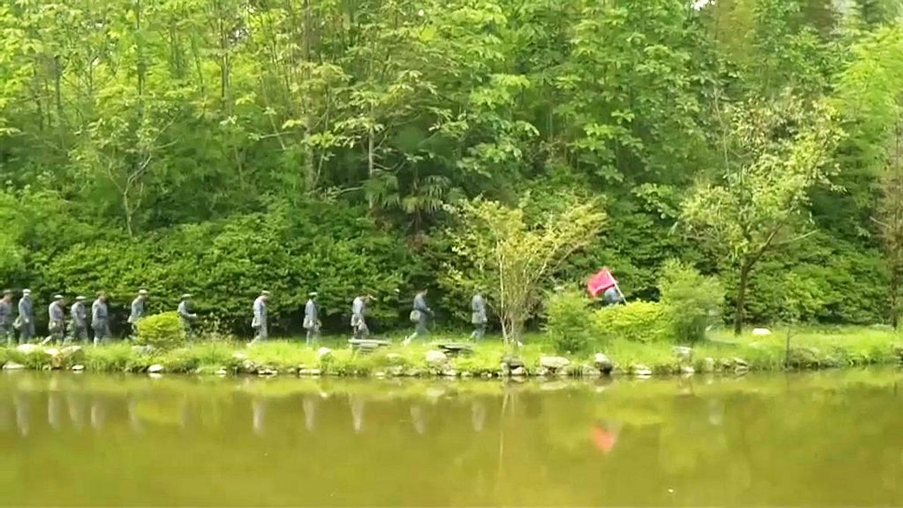 Mehr Mao: Chinesen spielen Langen Marsch nach