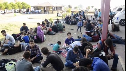 Mülteciler HAYAD'a Sığındı