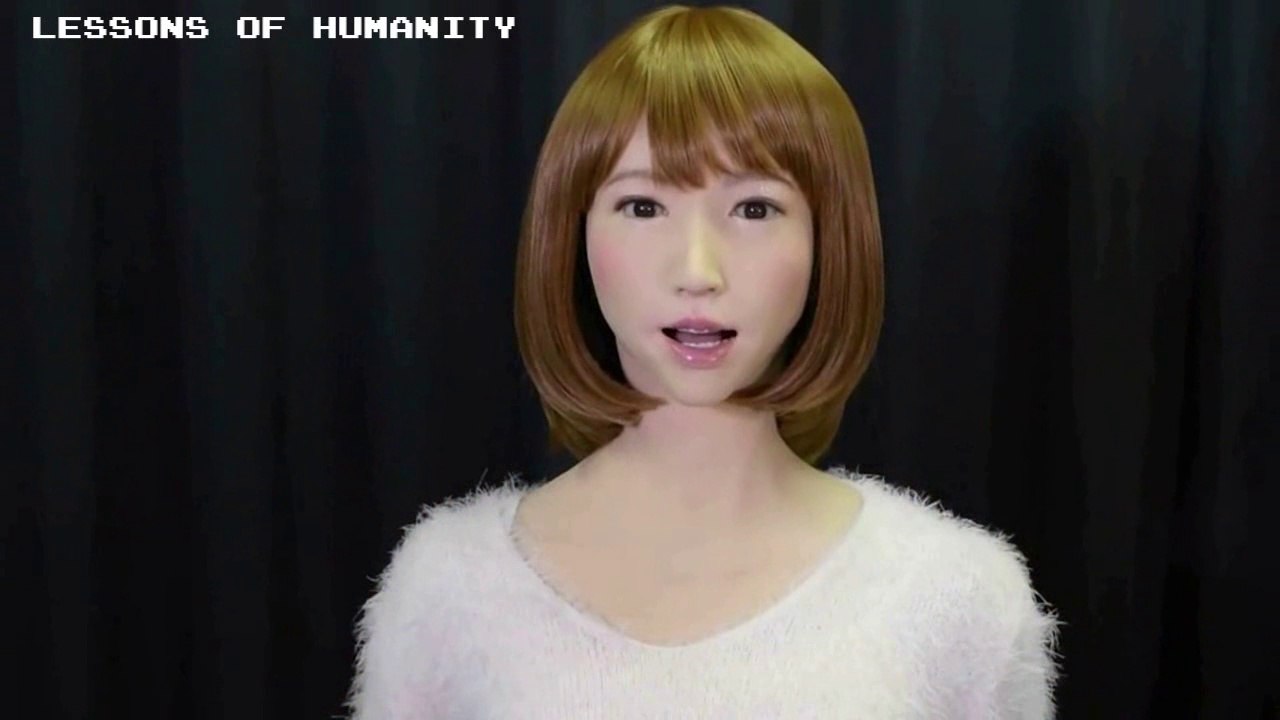 Girl Robot Commentaries: Jennifer Lawrence as Aurora Lane