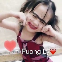 Trào lưu Vịt hóa thiên nga bé Phương Ly