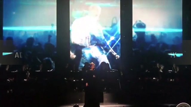 Gặp sự cố âm thanh Adele chửi thề ngay trên sân khấu Grammy