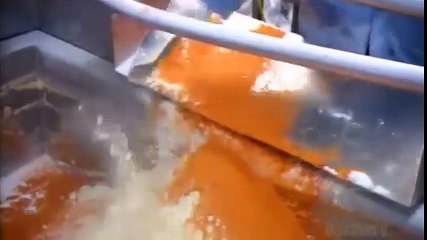 Xúc xích được làm như thế nào?