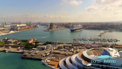 immagini aeree della Porto di Livorno 2000