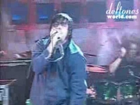 Deftones - Bloody Cape (live on Last Call)