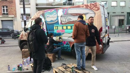 TOP TO BOTTOM : "Derrière Le coté vandale  du graffiti, il y a des vrais artistes"