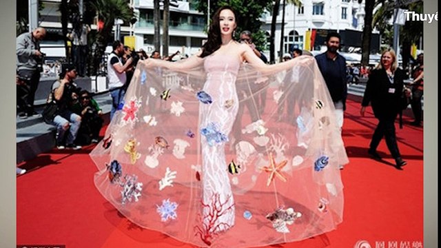 Những bộ cánh 'rúng động' thảm đỏ của Angela Phương Trinh