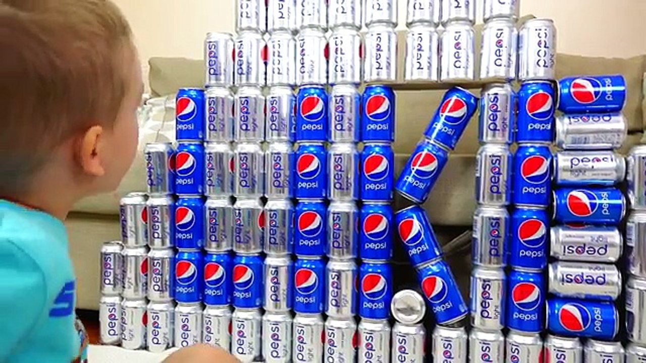 Bad Baby ПЕПСИ vs ПРИНГЛС - ЧЕЛЛЕНДЖ! PEPSI vs PRINGLES CHALLENGE!