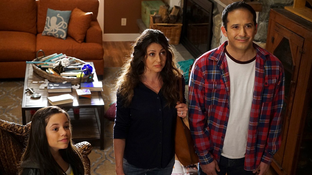 Stuck in the Middle Season 2 Episode 19_free online streaming full episodes long (HD)