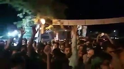 PMLN Workers Start Chanting : Mian je Tun kay Rakho: When They Saw Army Vehicle