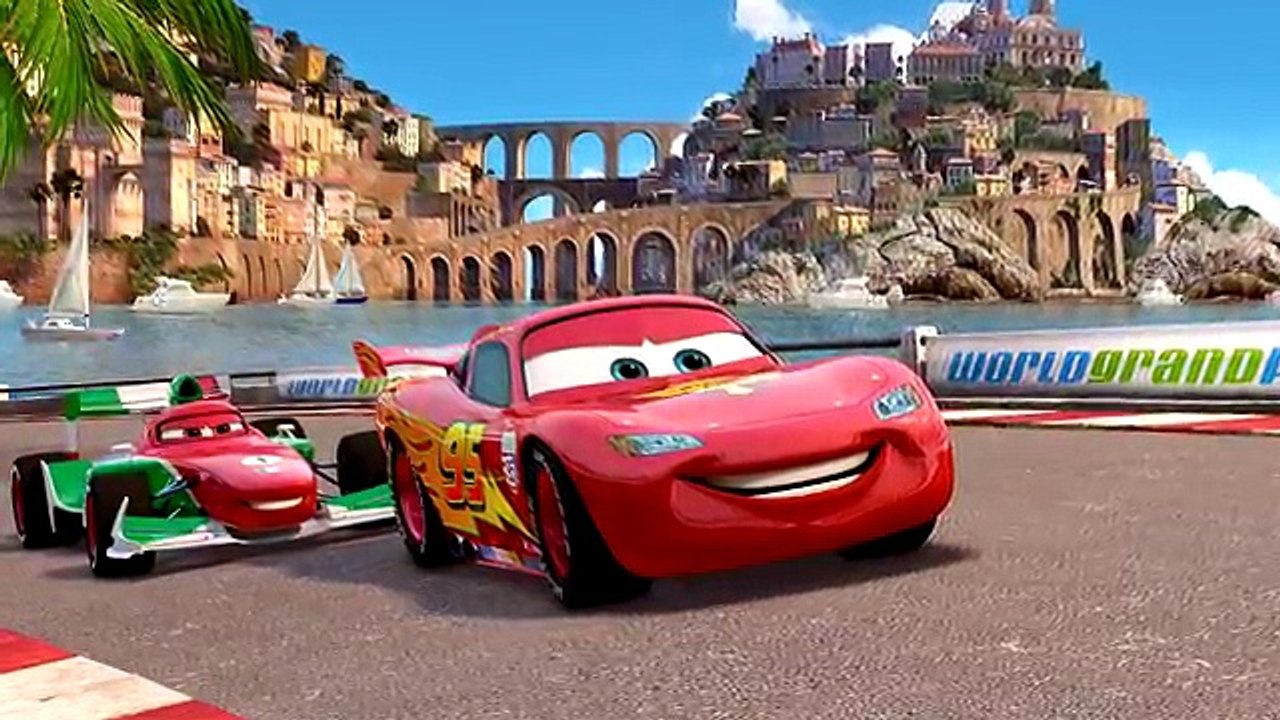 Cars 3 - Lightning McQueen Crash Explained