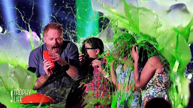 new Kids Choice Awards Winners: Austin & Ally, Fifth Harmony, Modern Family