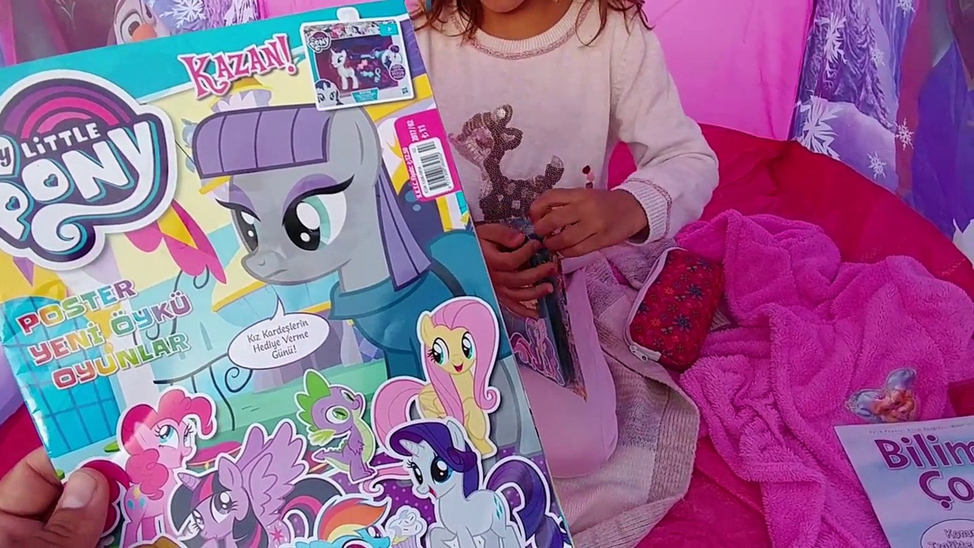 Plajda Elsa çadır ve my little pony dergi açtık, eğlenceli çocuk videosu -  Dailymotion Video
