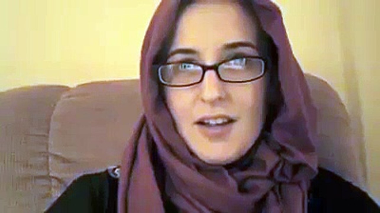 Ukrainian Woman Converts to Islam