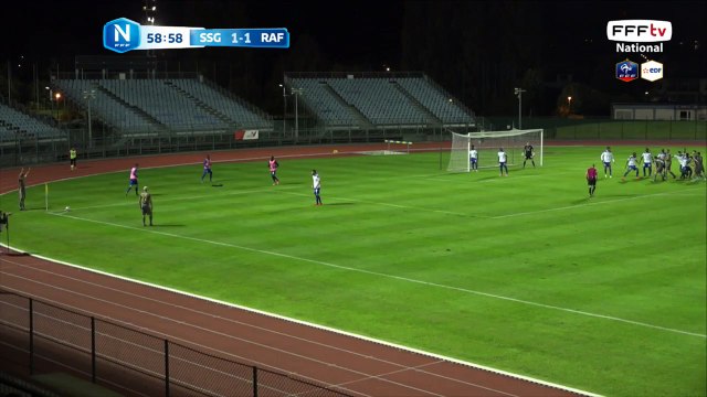 Corner puis frappe molle