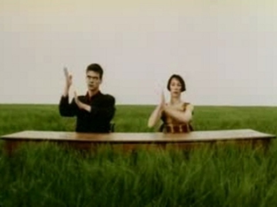 Court Metrage - Le ptit bal (Philippe Découflé 1993)