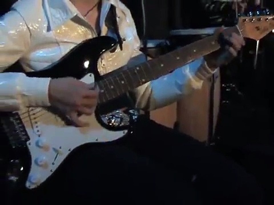 House Of The Rising Sun - MonaLisa Twins (The Animals) live!