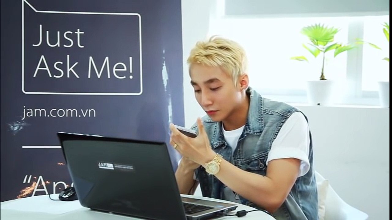 Sơn Tùng gọi điện tỏ tình với Ngô Kiến Huy siêu đáng yêu