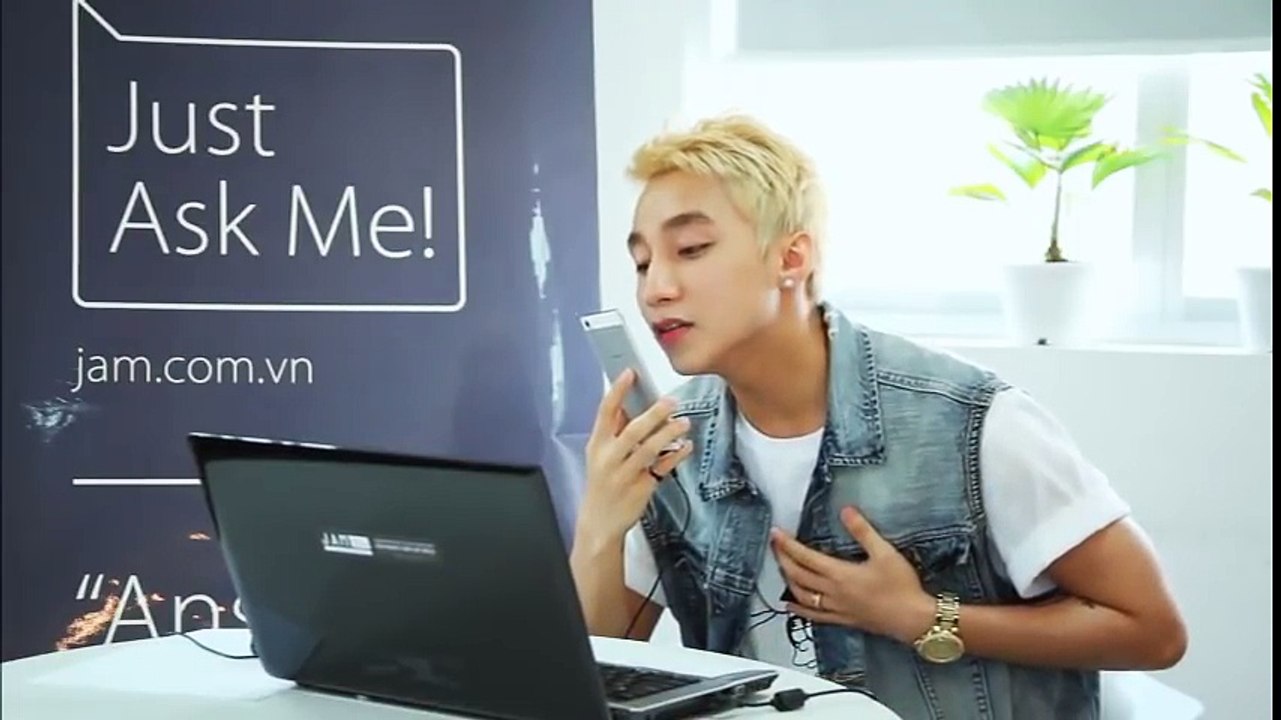 Sơn Tùng gọi điện và hát cho fan cực dễ thương