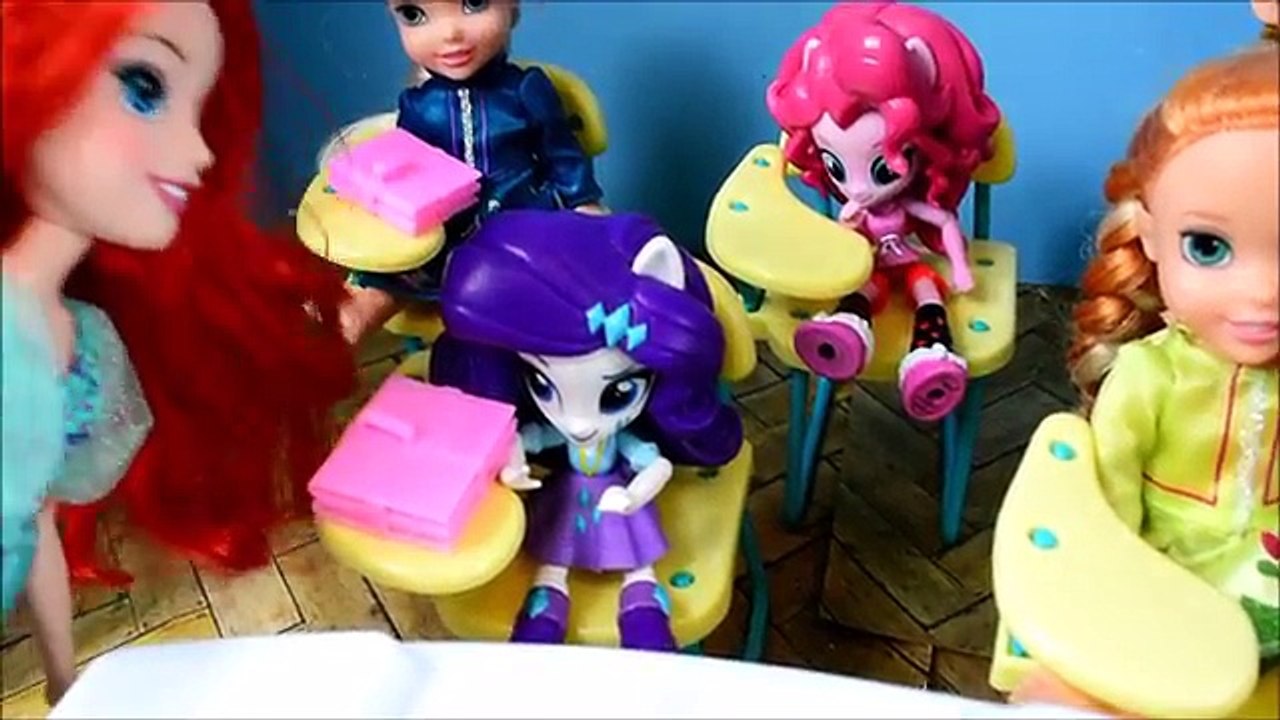 Anna And Elsa Toddlers - A PIG Ate My Homework! - Littlest Pet Shop toy heroes anna and elsa