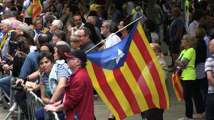 Cataluña, en rebeldía ante intentos de frenar su referéndum