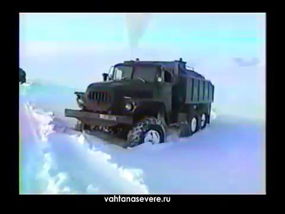 Russian Trucks 4x4 vs 6x6 Extreme off-road Plowing Snow