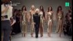 Au défilé Versace de Milan, Carla Bruni et des top models des années 90 enflamment le podium