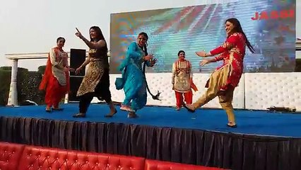 Punjabi Girls Group Dance _ Wedding Dance