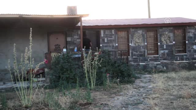 Dağdaki Taşlar Eski Çobanın Elinde Sanata Dönüşüyor