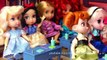 La reina se disfraza de maestra y molesta a las niñas princesas - Videos de juguetes en español
