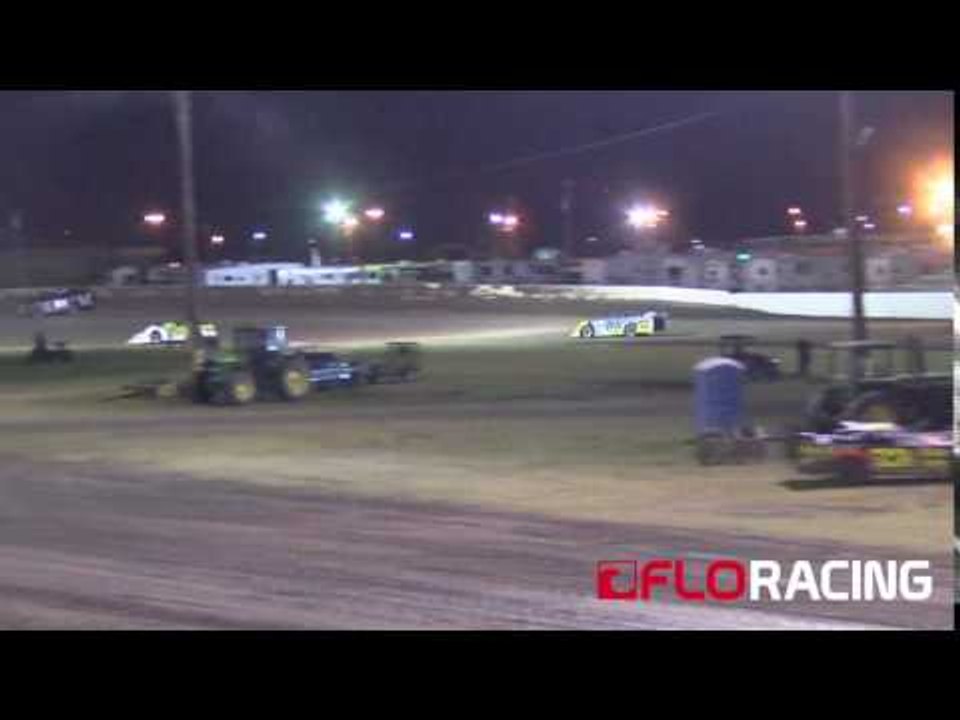Brett White goes over the wall at Rumble On The Gumbo.
